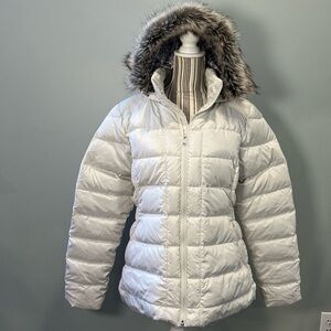 Women’s North Face Gotham II Vintage White Puffer Jacket Removable Faux Fur Trim